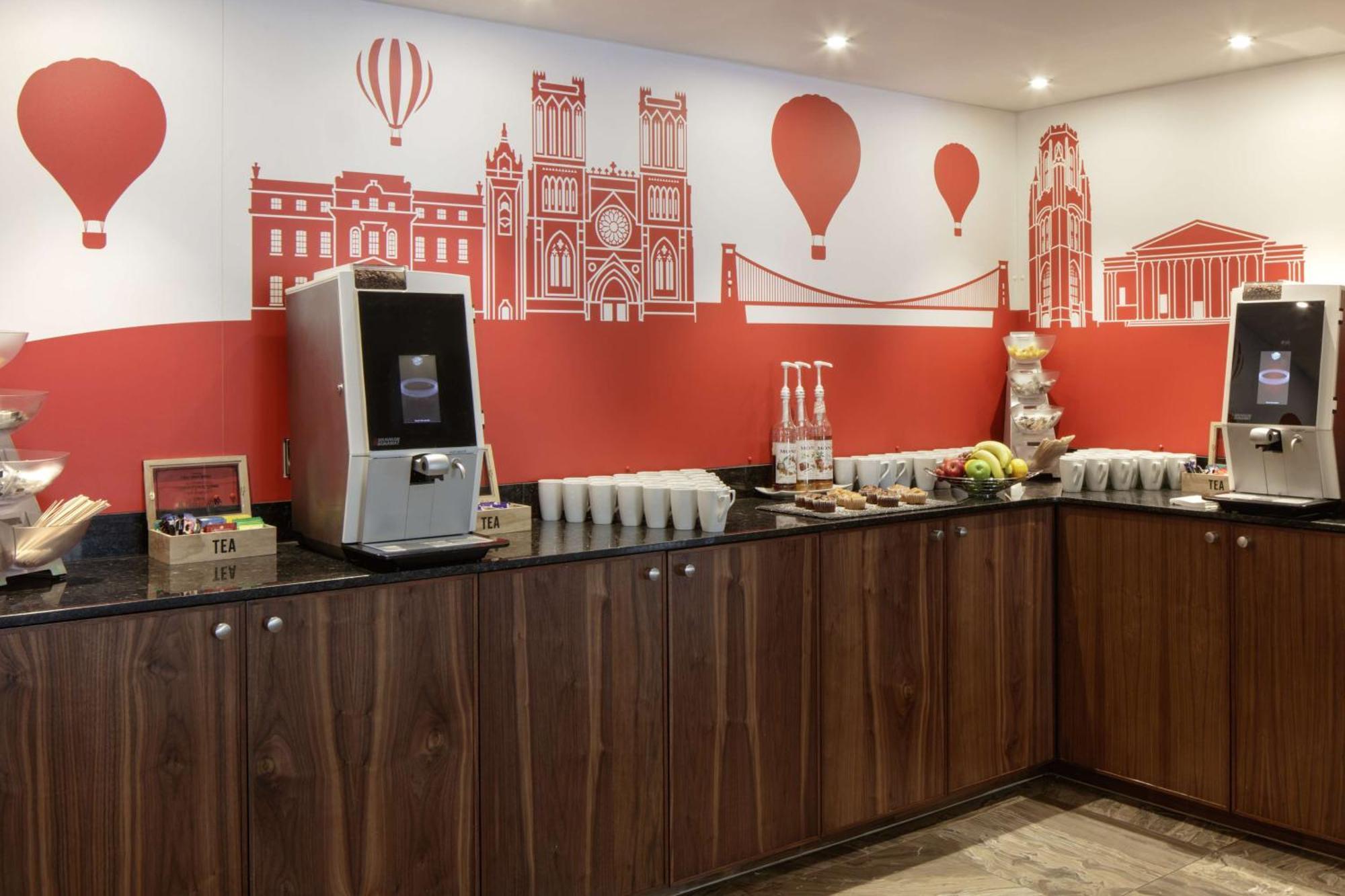 Doubletree By Hilton Bristol City Centre Εξωτερικό φωτογραφία