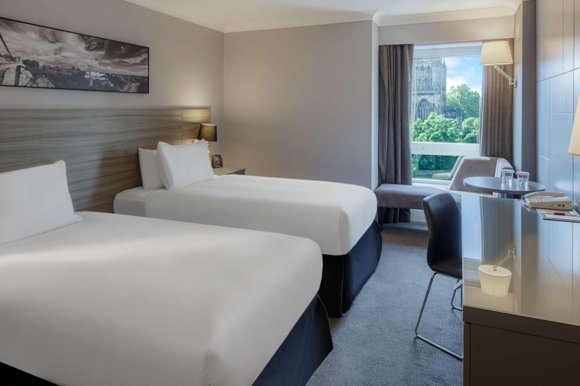 Doubletree By Hilton Bristol City Centre Εξωτερικό φωτογραφία